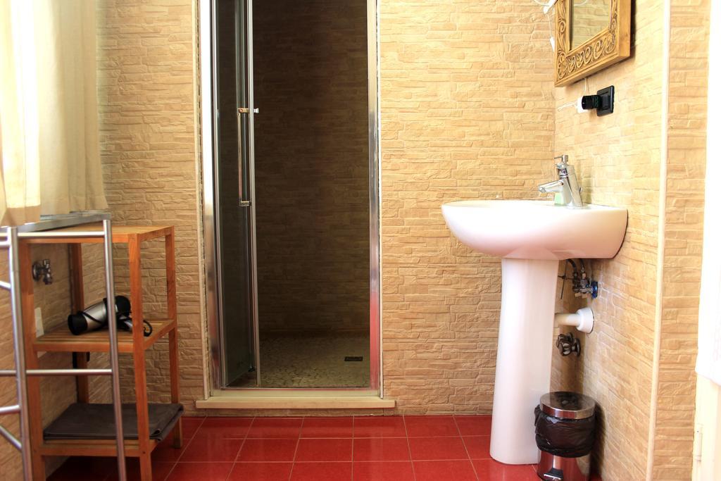 Bed and Breakfast Gabriele 83 Turín Exterior foto