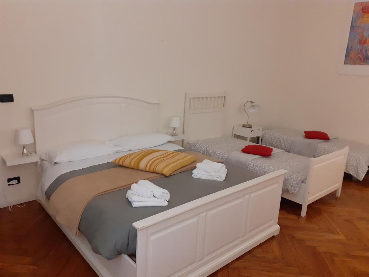 Bed and Breakfast Gabriele 83 Turín Exterior foto